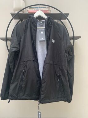 New Balance Women’s Black Lightweight Windbreaker Jacket